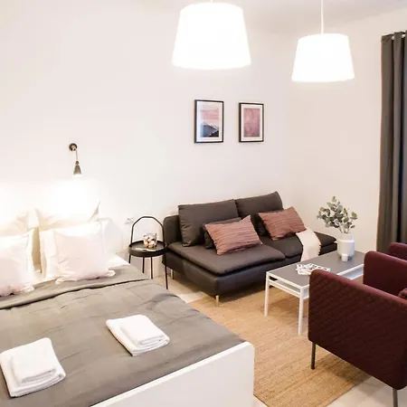 Very Central, New And Comfy With A/c