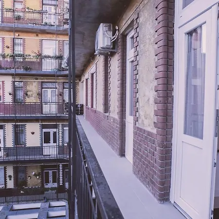 Very Central, New And Comfy With A/c Appartement