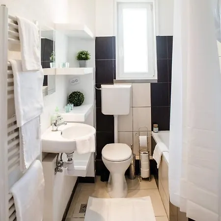 Appartement Very Central, New And Comfy With A/c Boedapest