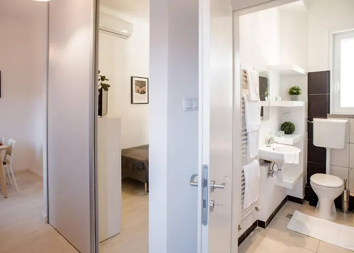 Appartamento Very Central, New And Comfy With A/c