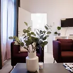Very Central, New And Comfy With A/c * 부다페스트