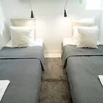 Very Central, New And Comfy With A/c *