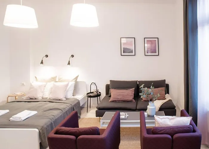 Апартаменты Very Central, New And Comfy With A/c *